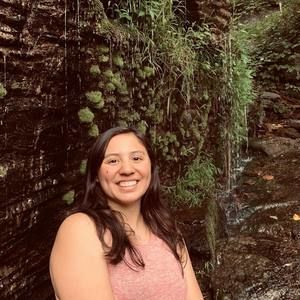 Meet your Posher, Carolina